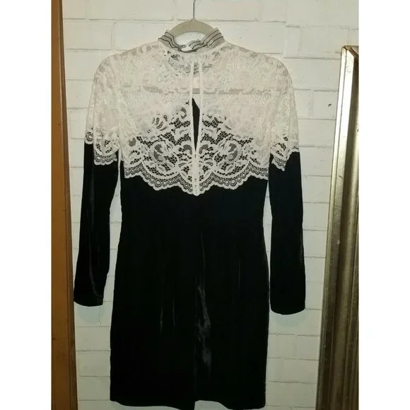 Sandro Paris Junie Long Sleeve Lace and Velvet Dress Black White 1 - Picture 5 of 6